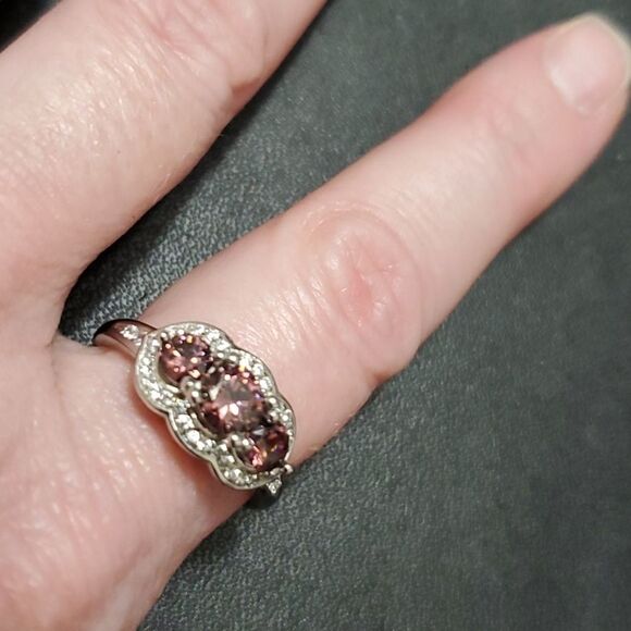 Sterling silver sparkly rhinestone ring size 7 - Picture 2 of 13